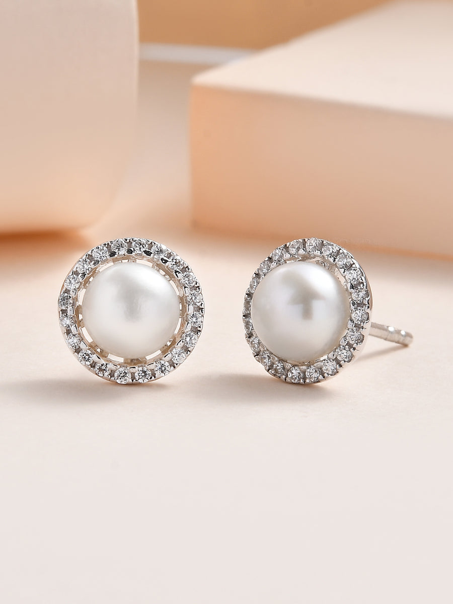 Classic Pearl Stud Earrings For Everyday