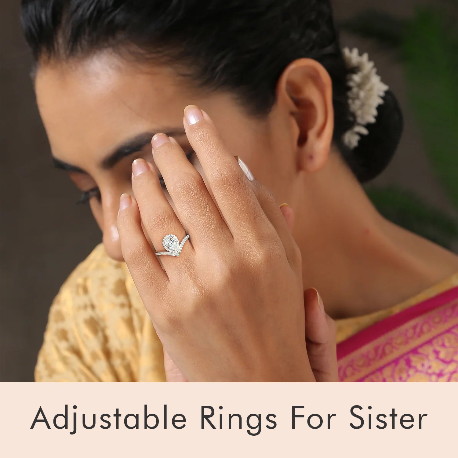 Adjustable rings for sisters