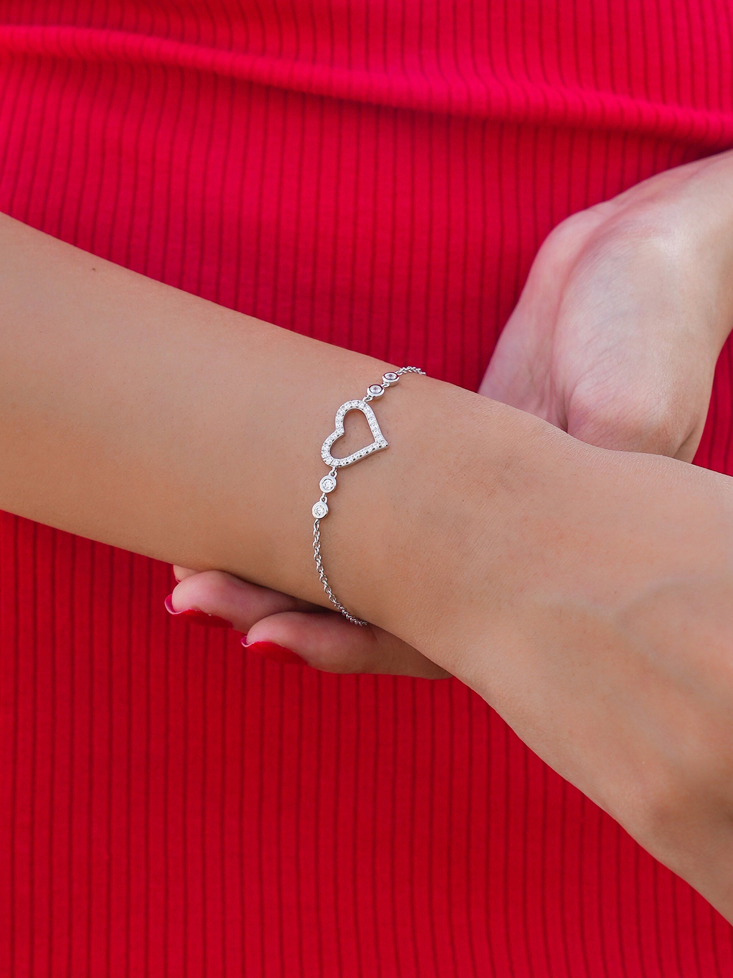 In Love Heart Bracelet-1