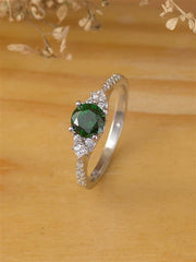 925 Sterling Silver Trio Solitaire Emerald Silver Ring