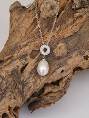 Love Circle Pure Pearl Pendant