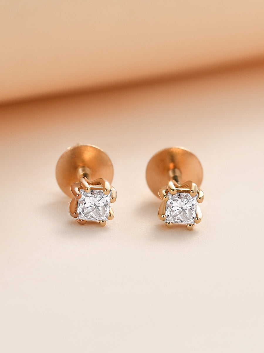 Daisy Diamond Solitaire Studs