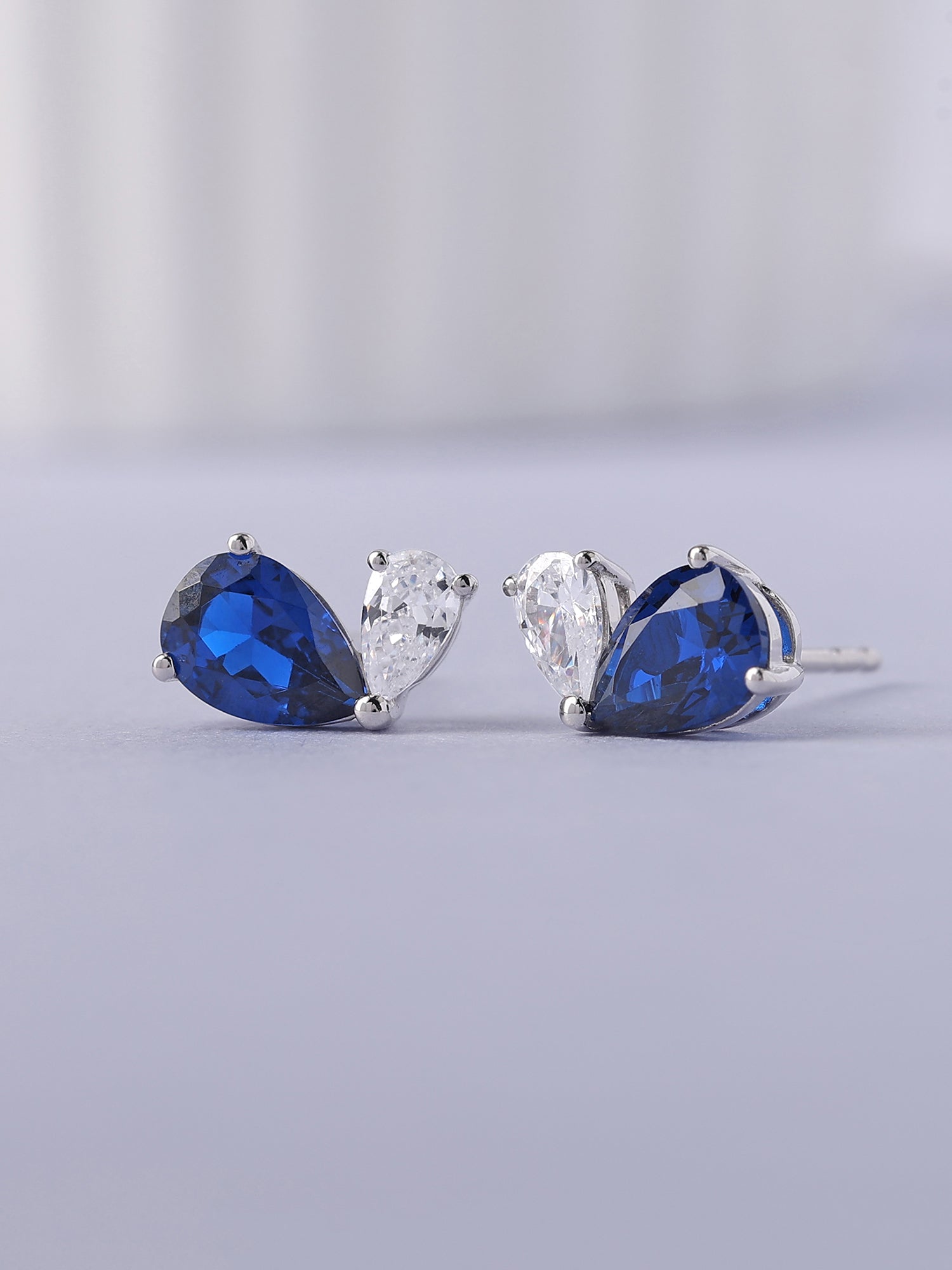 Blue Toi Et Moi Earring For Women