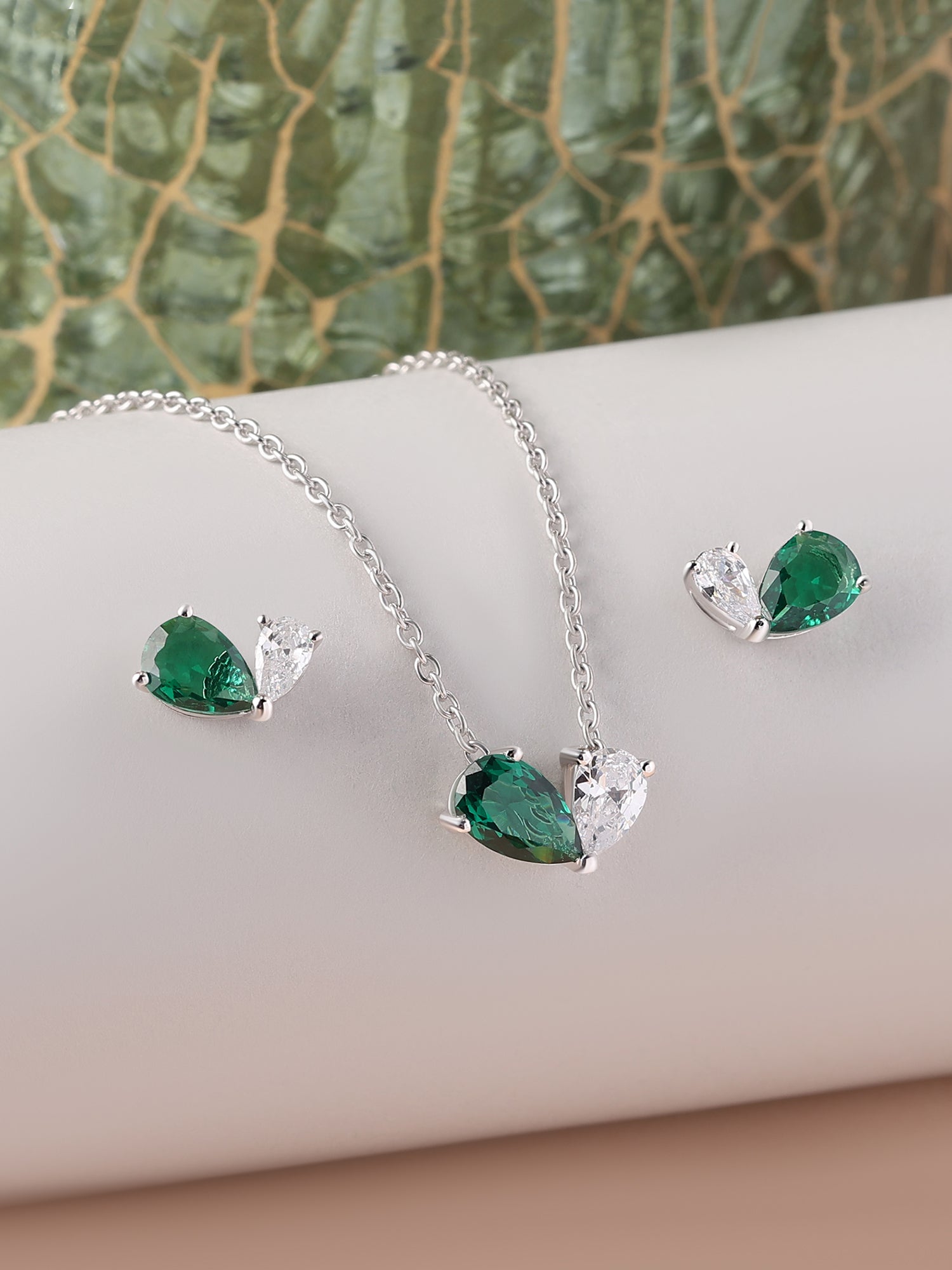 Green Toi Et Moi Jewellery Set