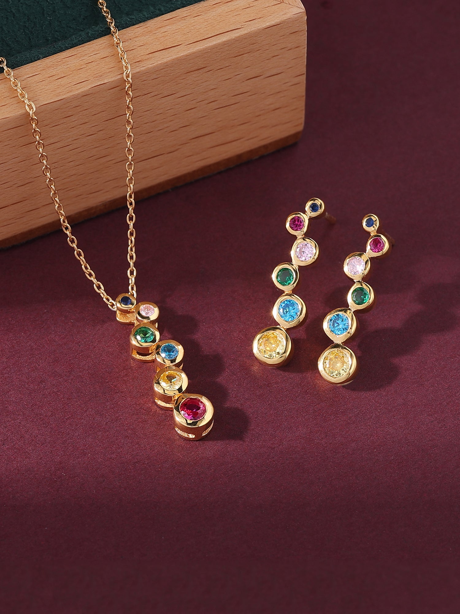 Love is Bubbly Gold Set For Women