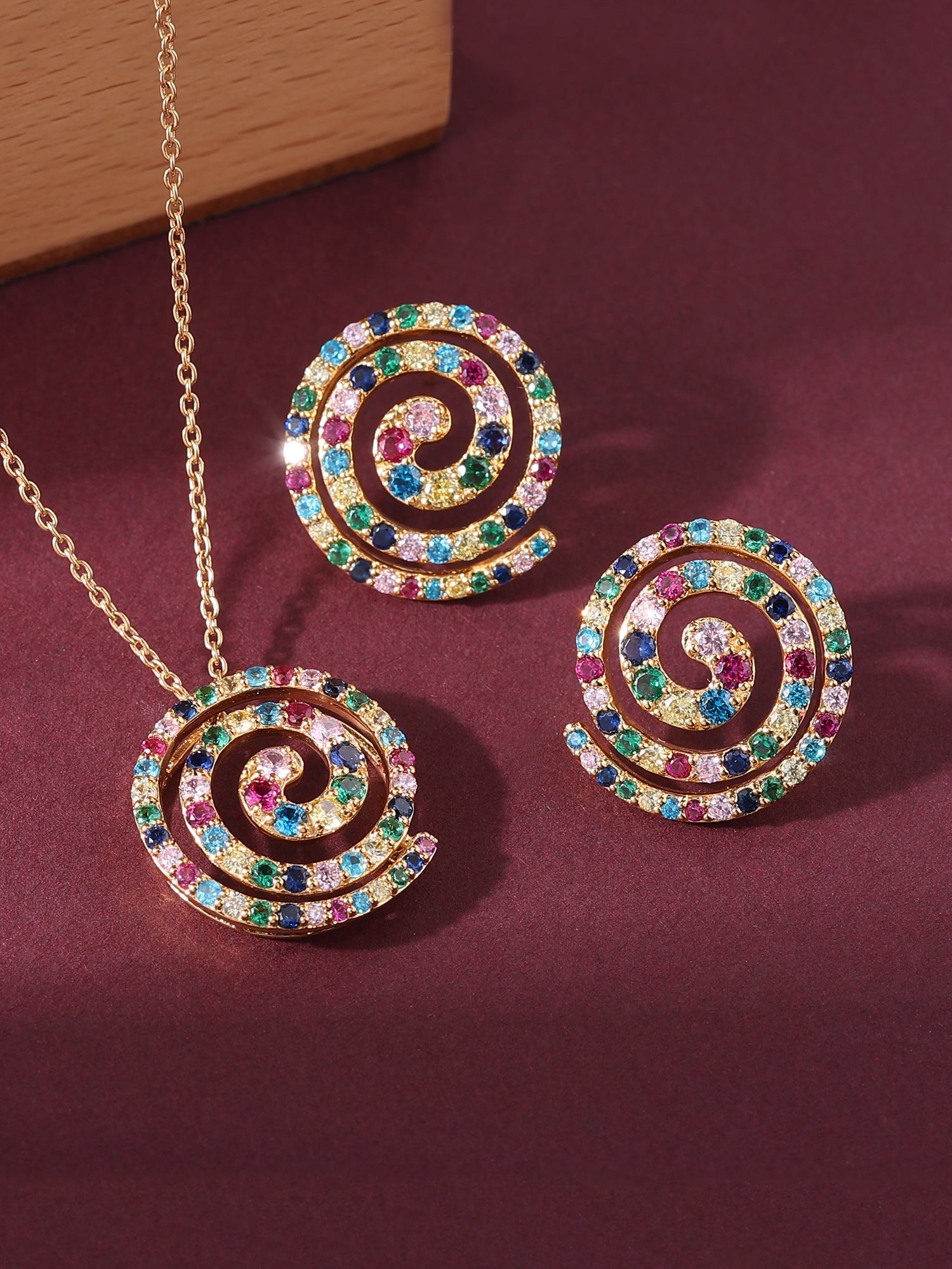 Love Circles Gold Set For Women