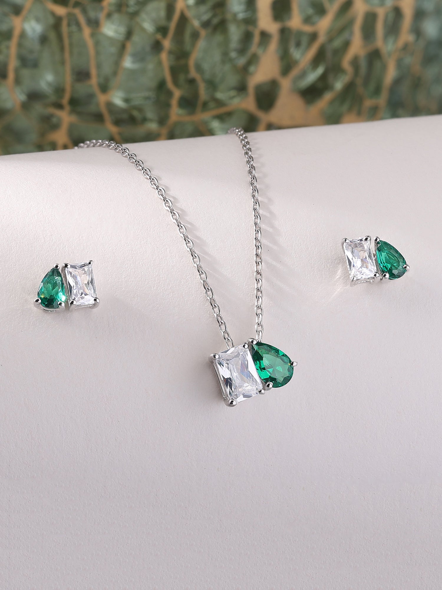 Togetherness Toi Et Moi Emerald Set