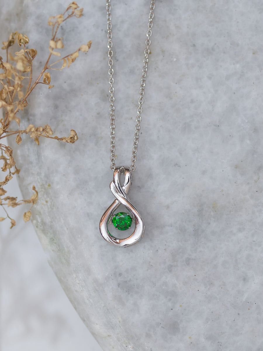 Emerald Infinity Design Dancing Pendant In Pure Silver