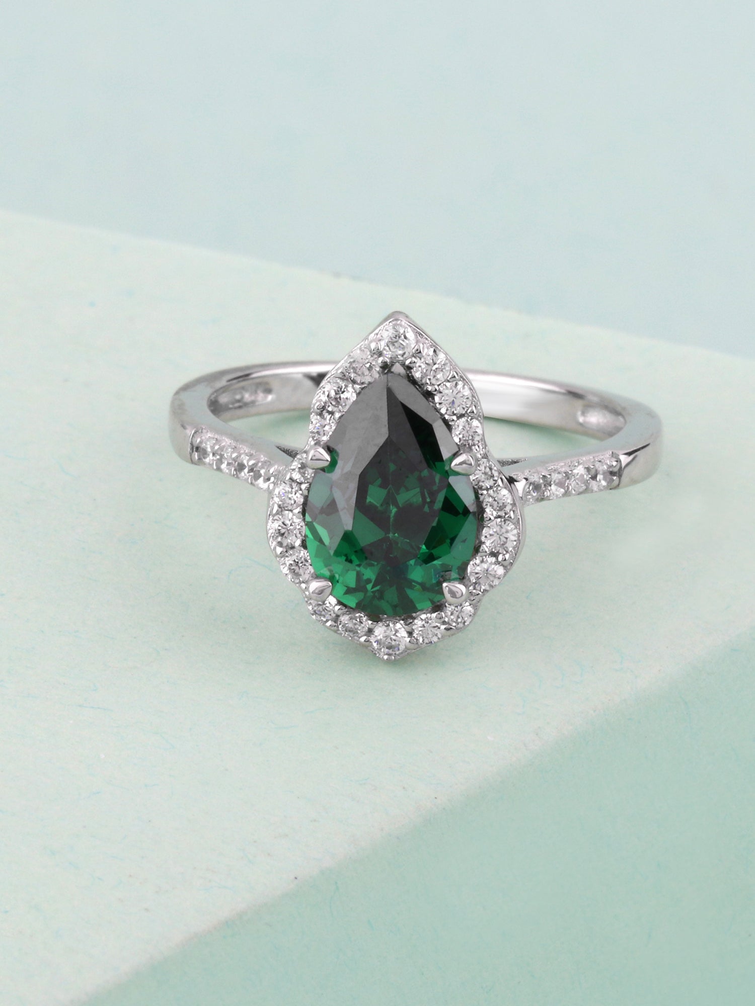 EMERALD PEAR SHAPED SIMPLE RING-1