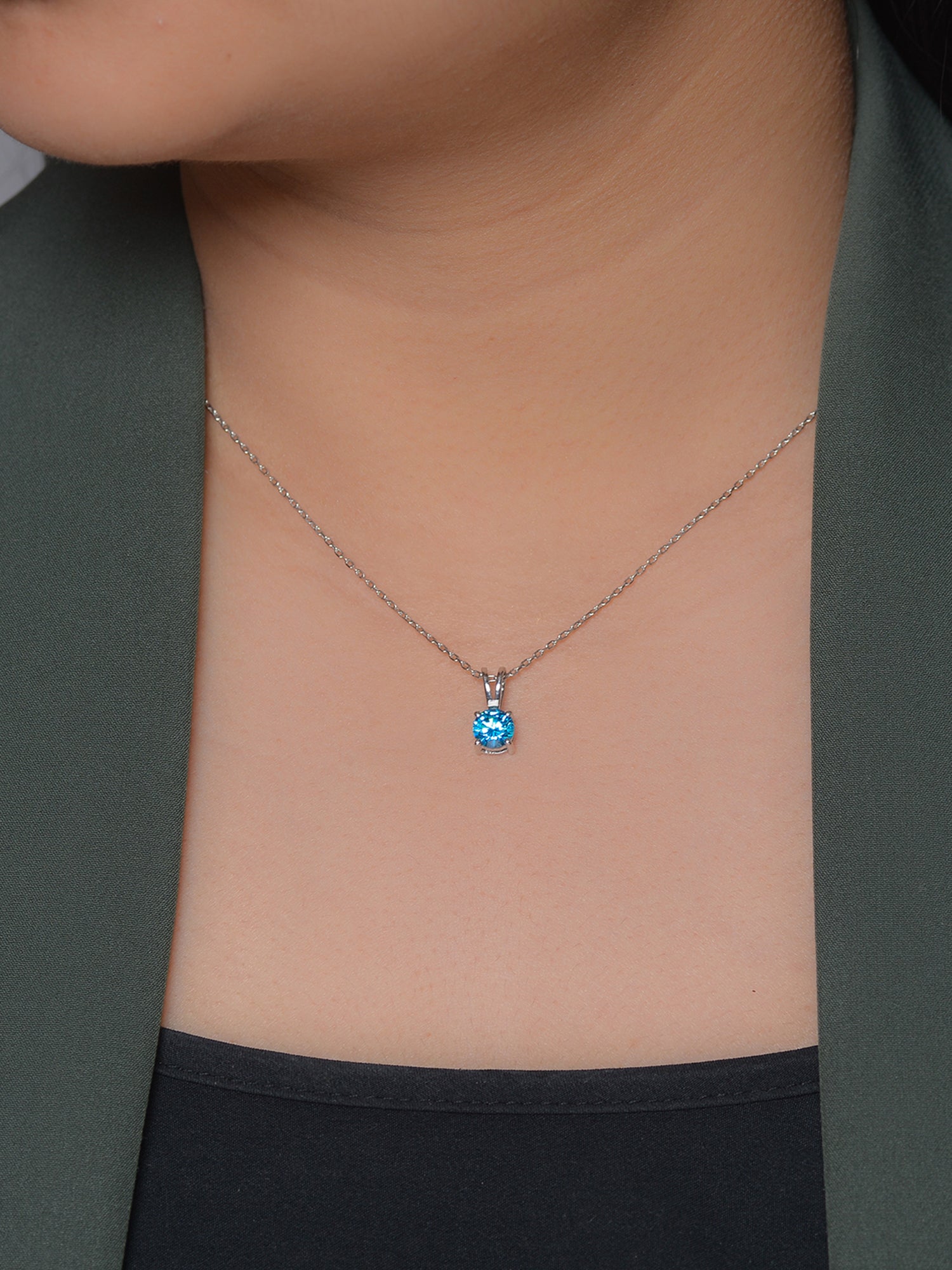 Swiss Blue Solitaire Pendant With Chain-1