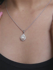 Pearl Pendant In Silver With Chain-2