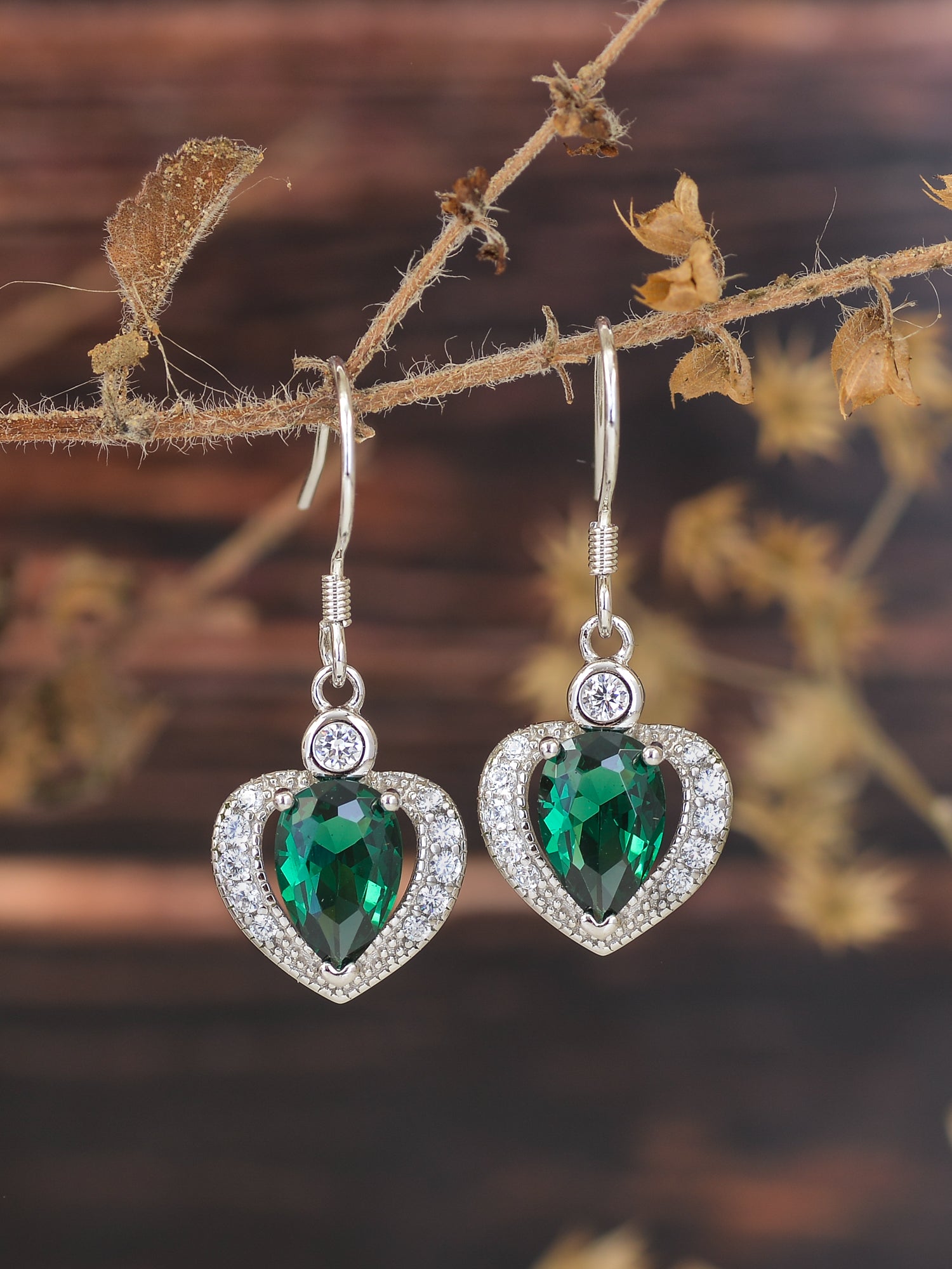 Heart Shaped Green Emerald 925 Silver Dangle Earrings For Women