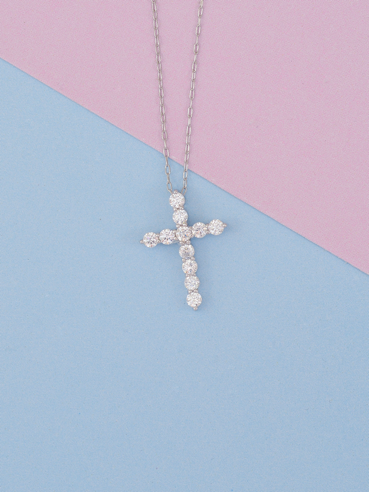CROSS PENDANT WITH SILVER CHAIN