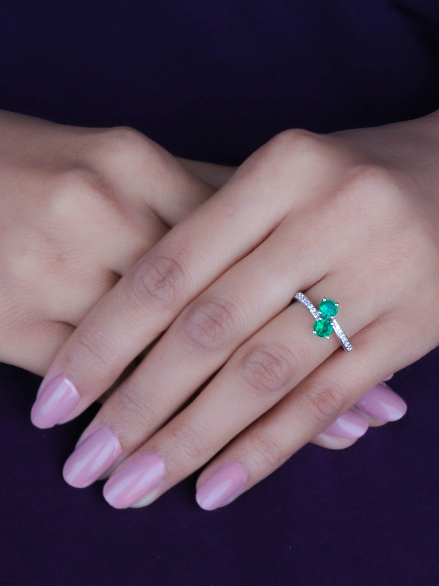 DOUBLE SOLITAIRE EMERALD SILVER RING-2
