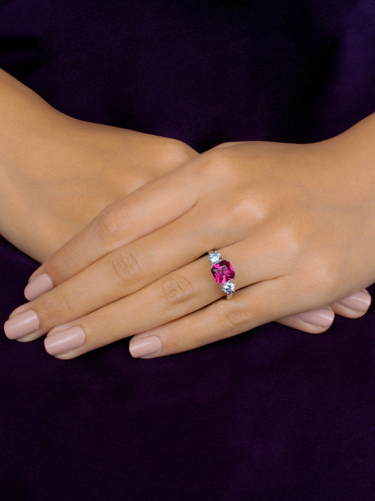 MEGHAN MARKLE DESIGN RING IN RUBY-2