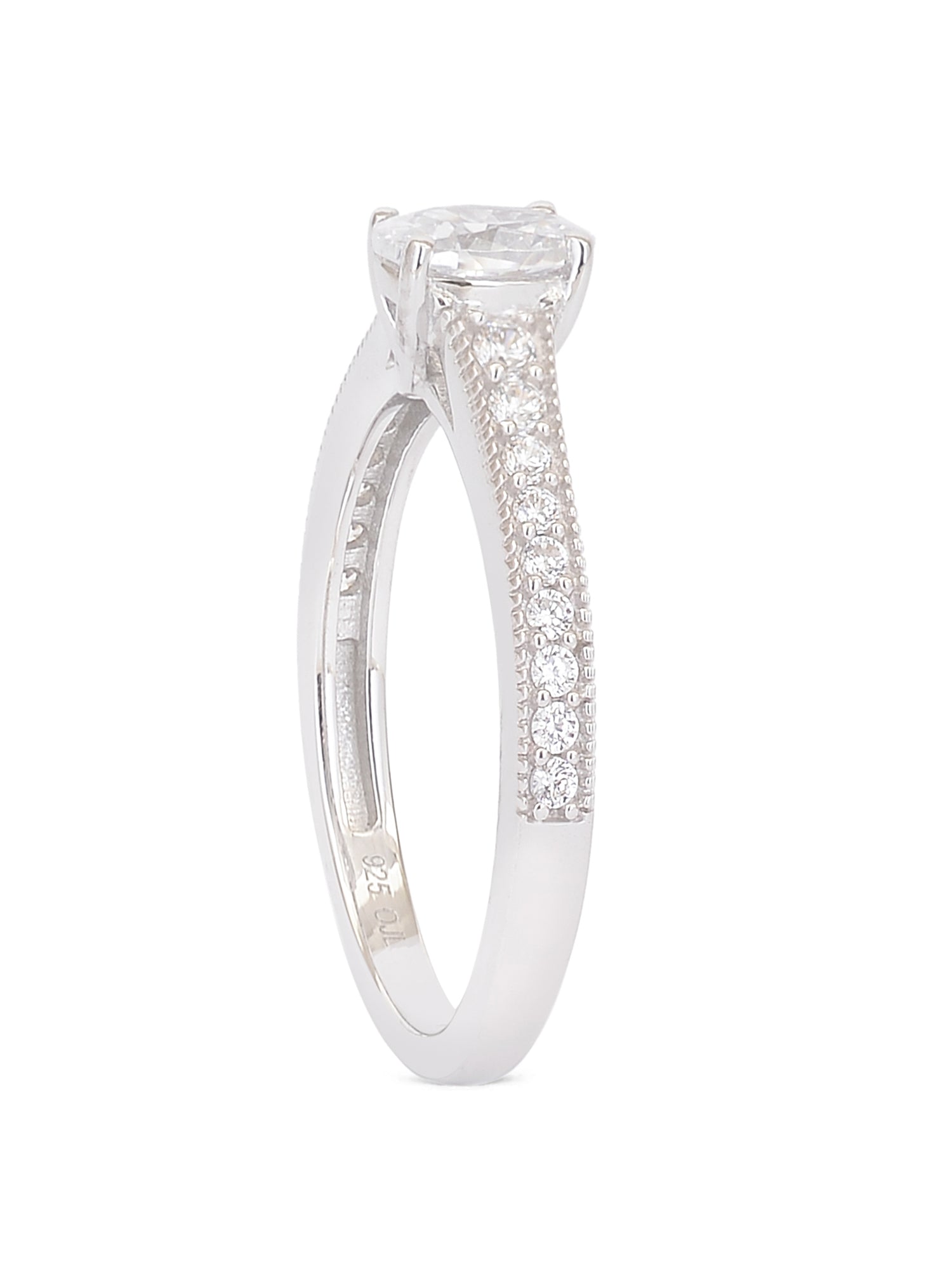 ROYAL AMERICAN DIAMOND RING